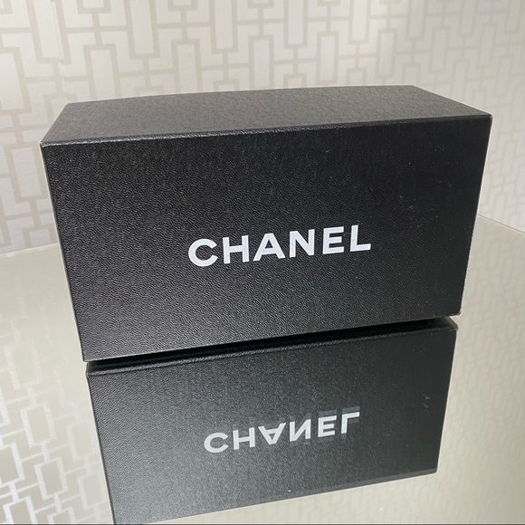 Chanel Box, originally for glasses or sunglasses - Picture 1 of 7